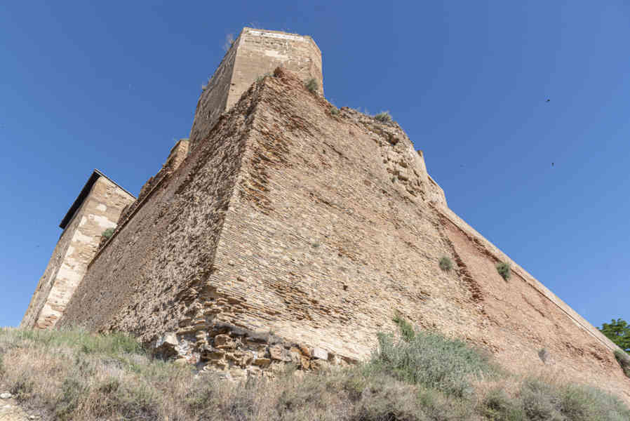 Huesca - Monzón - castillo de Monzón 7.jpg